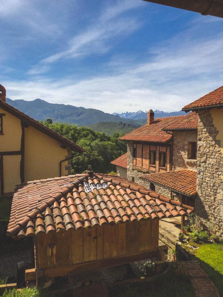 La Montana Magica Hotel Rural Vibano Extérieur photo